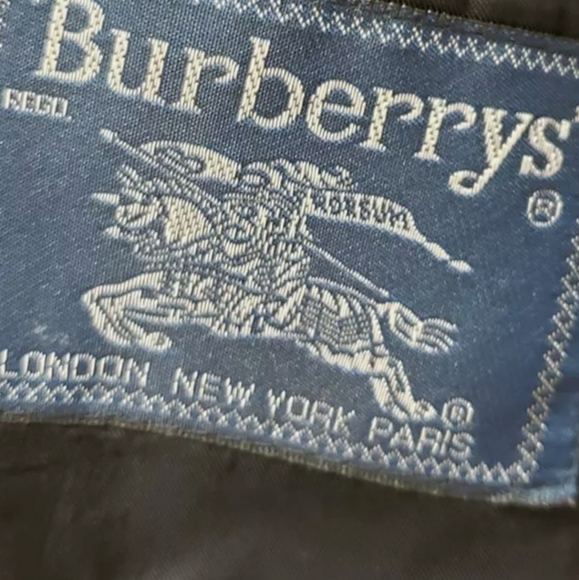 Burberry men blazer XL navy blue gently used - Picture 2 of 6